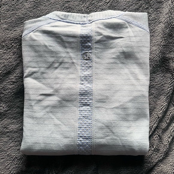 Lululemon Swiftly Tee - Picture 4 of 8